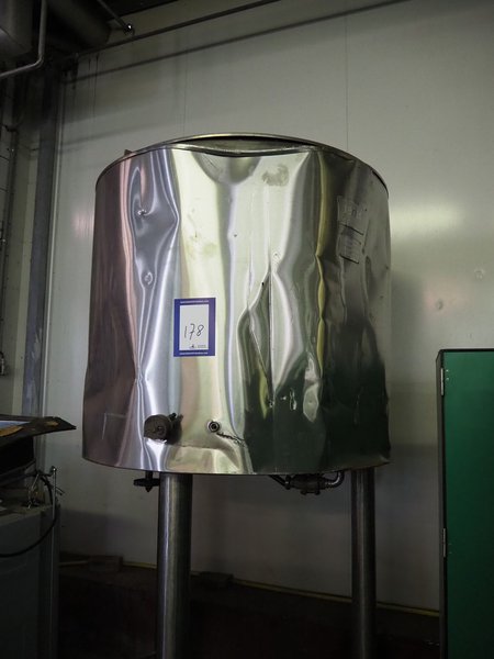 Tanque de acero inoxidable - desperfectos exteriores