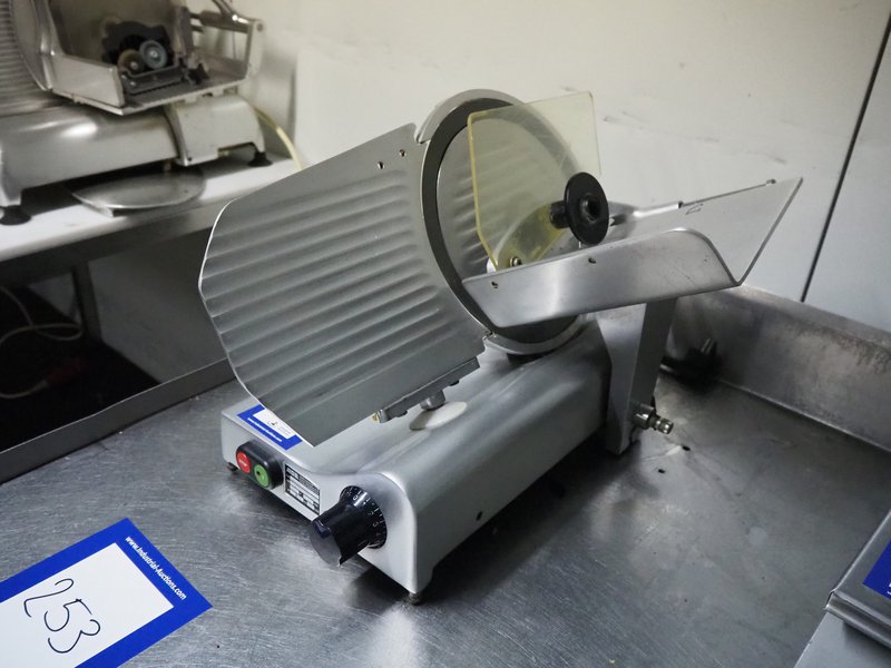 Cortadora de Fiambres - ADE