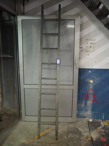 Escalera de acero - 8 escalones