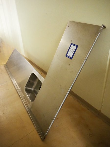 Mesada esquinera en acero inoxidable con pileta - fregadero