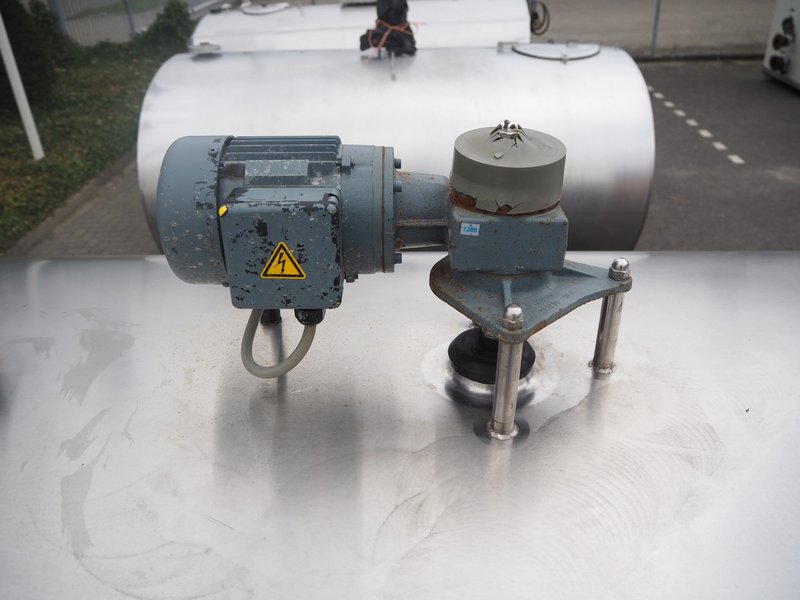 Tanque refrigerado 5900 litros